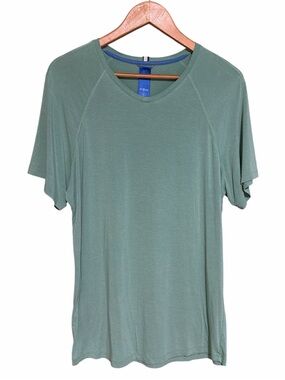 Kit and Ace Short Sleeve Tee in Sage Green size S Relaxed Fit